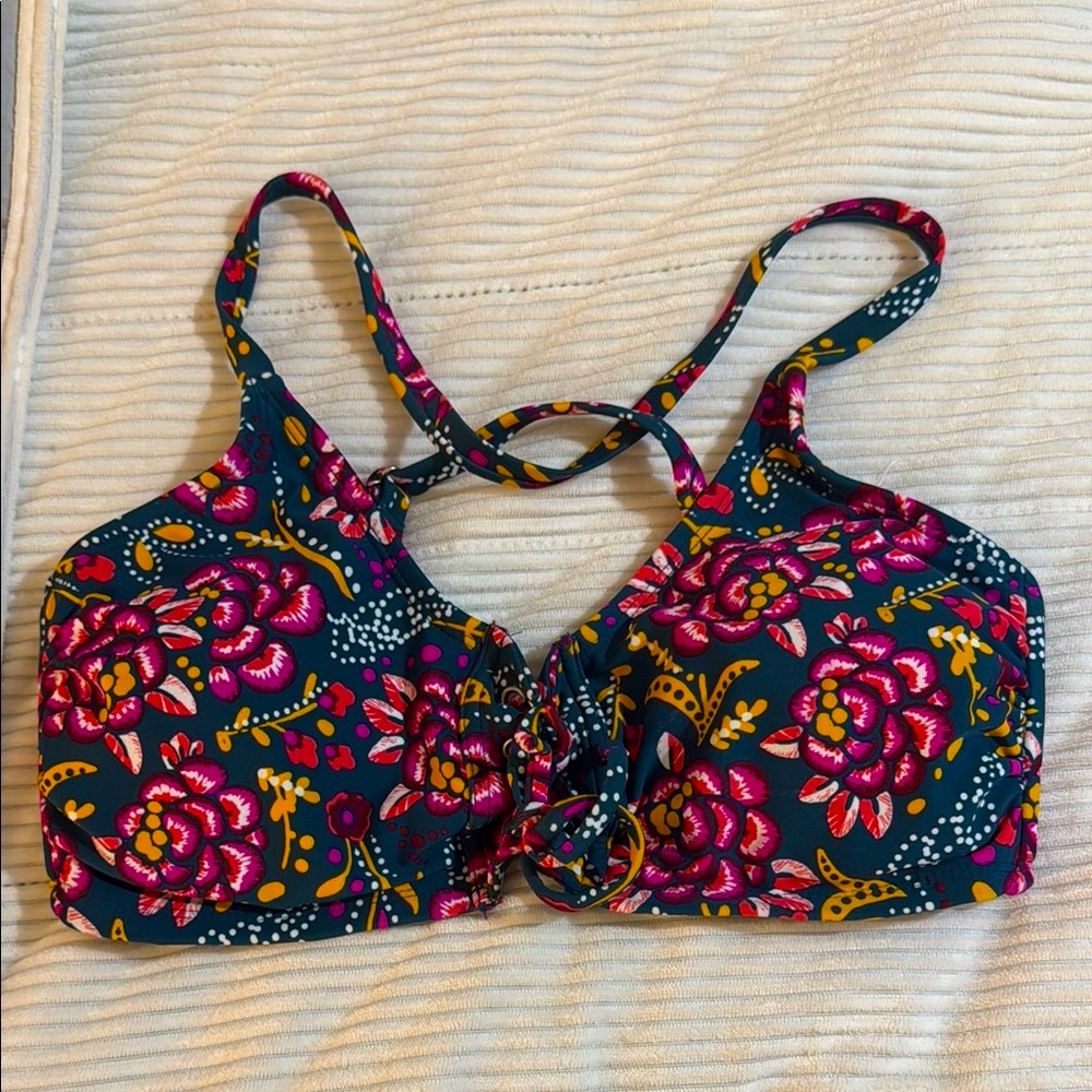 Xhilaration adjustable Floral Bikini Top